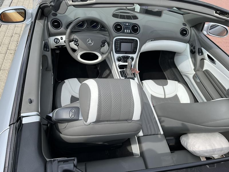 Mercedes-Benz SL 500 SL - fotka 34 z 35