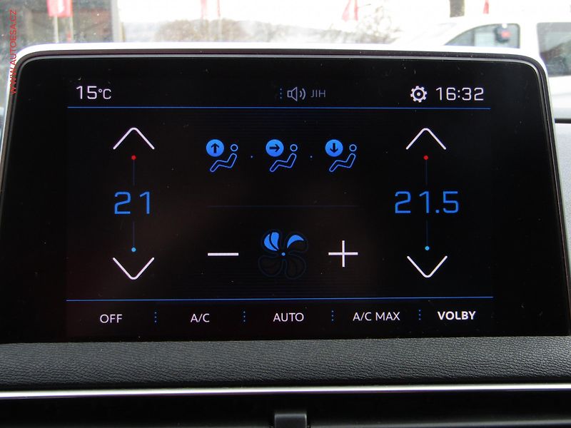 Peugeot 5008 (2018) 1.6 HDi, 1.maj,ČR, Active - fotka 19 z 22