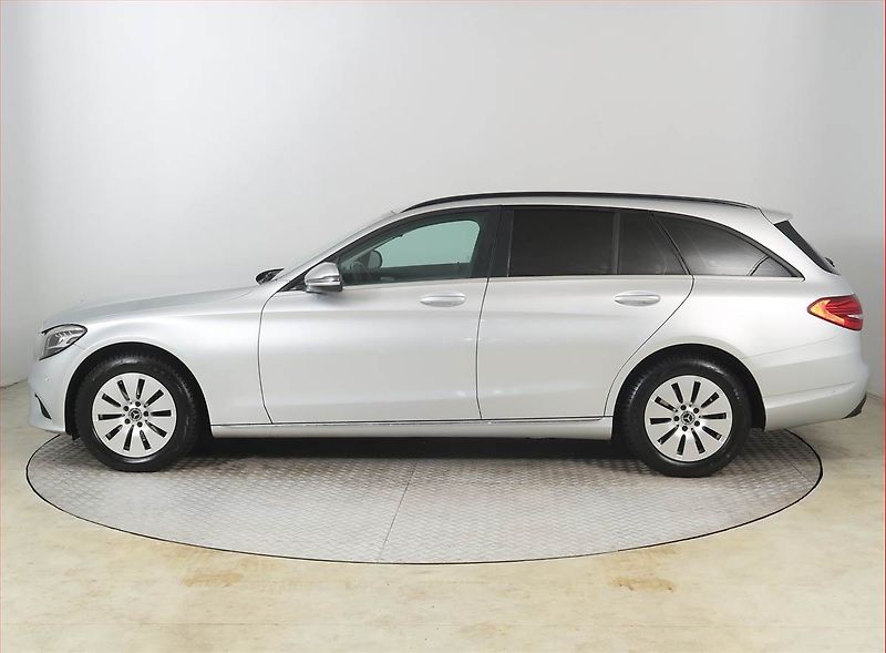 Mercedes-Benz Třídy C (2019) C 200, Automat - fotka 3 z 24