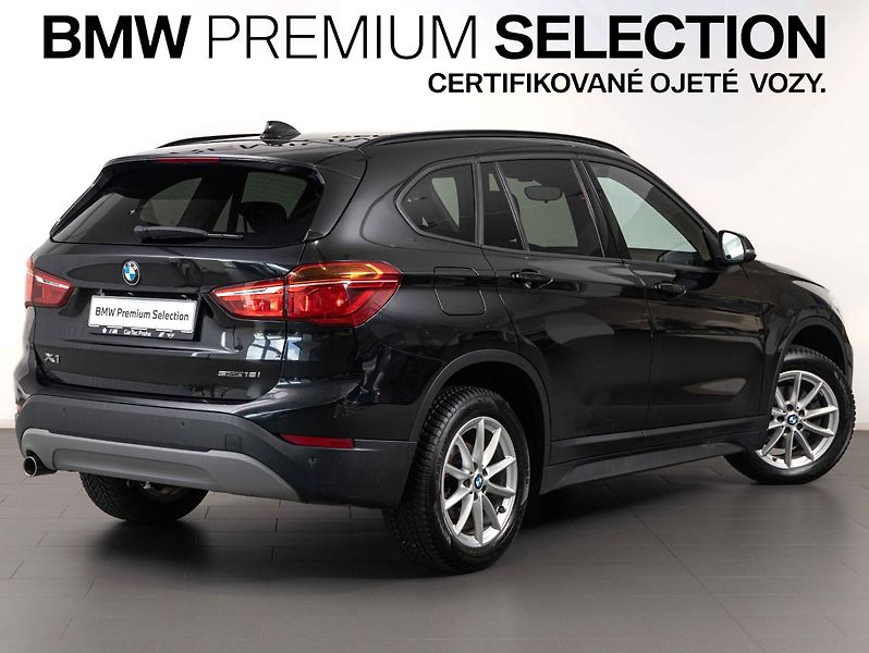 BMW X1 sDrive18i - fotka 5 z 22