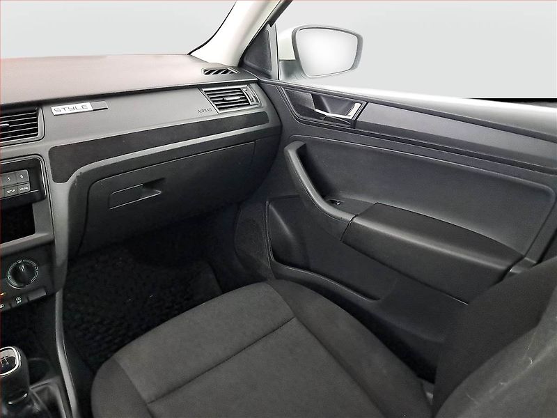 Škoda Rapid (2018) Spaceback 1.0 TSI - fotka 8 z 14