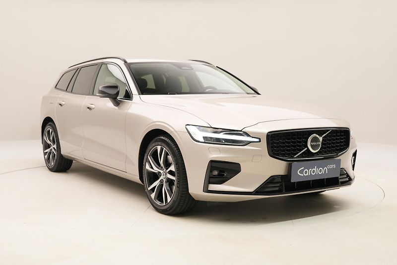 Volvo V60 (2026) B4 AUT DARK PLUS - fotka 14 z 61