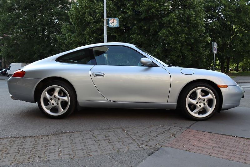 Porsche 911 996 3.4 CARRERA 221kW - fotka 10 z 49