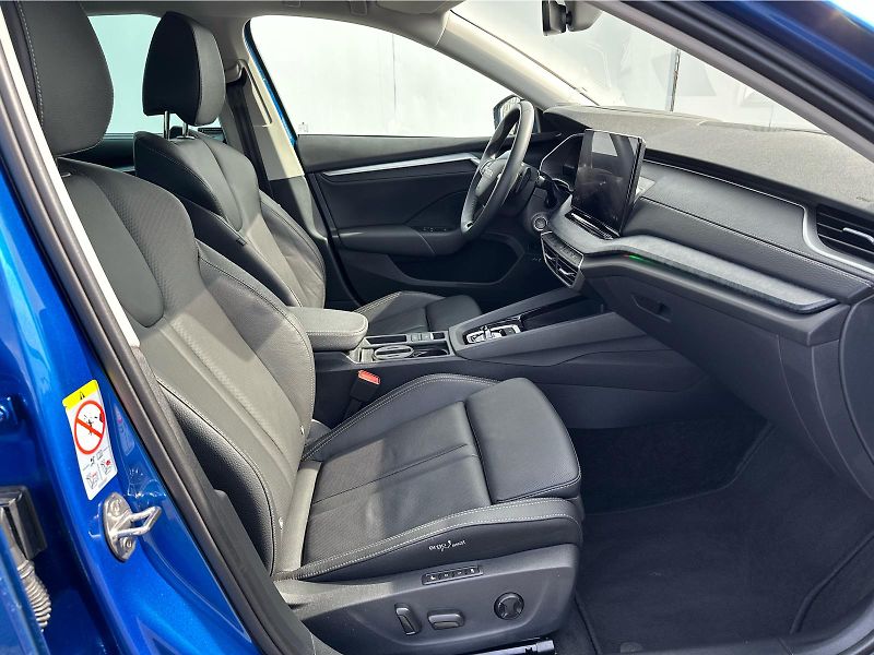 Škoda Octavia 2,0 TDI / 110 kW Exclusive Sel - fotka 15 z 24