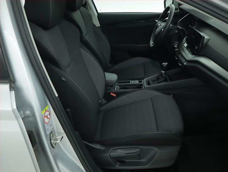 Škoda Octavia (2023) 2.0 TDI, ČR,1.maj, Serv.kniha - fotka 9 z 15