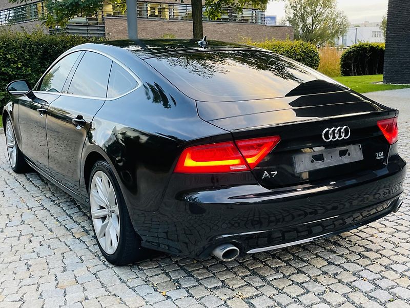 Audi A7 3.0TDI AUT 4x4 KAMERA TAŽNÉ - fotka 16 z 46