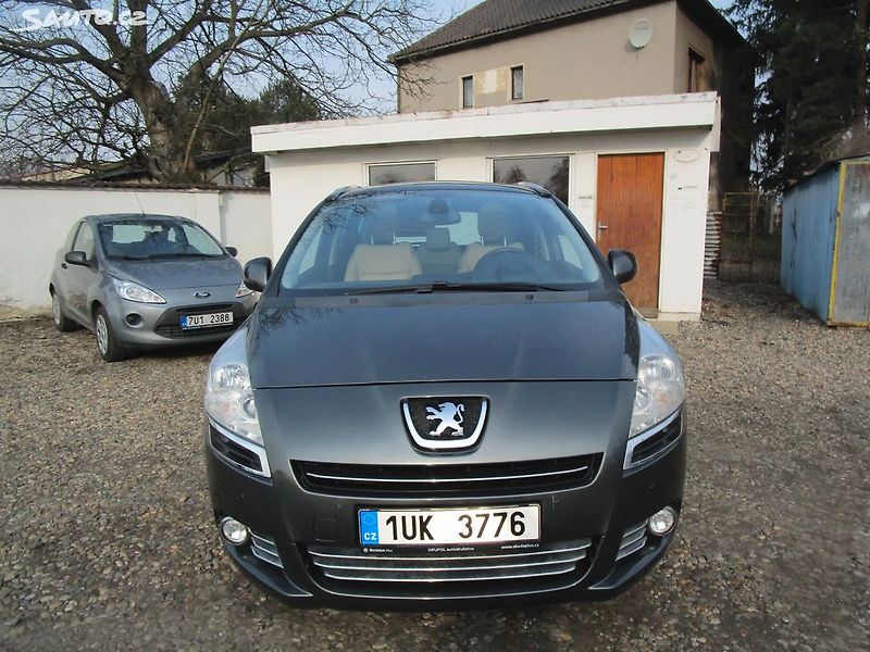 Peugeot 5008 1,6 - 115KW - NOVÁ STK - fotka 2 z 36