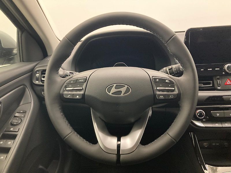 Hyundai i30 WG 1,0 T-GDI MT COMFORT - fotka 13 z 14