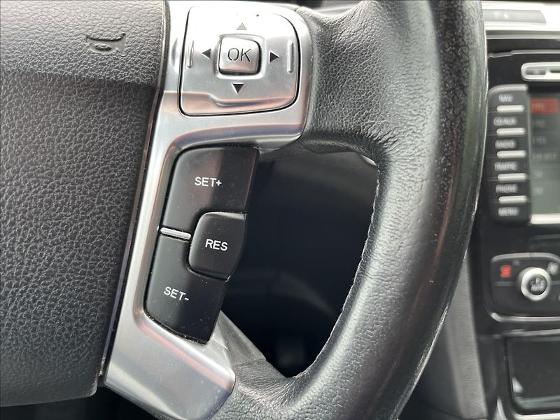 Ford S-MAX 2,0 TDCi 7.MÍST KLIMA 2x KOLA - fotka 23 z 41