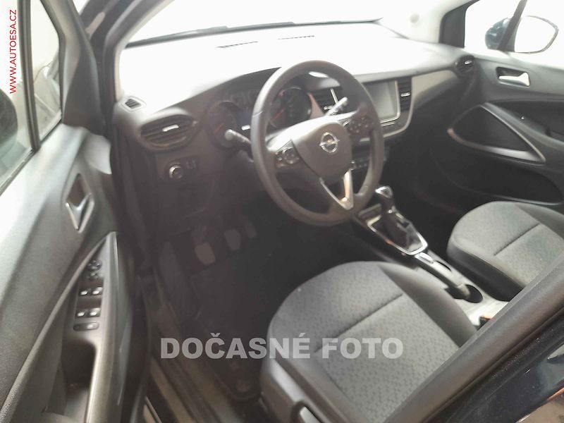 Opel Crossland X (2018) 1.2T - fotka 3 z 3