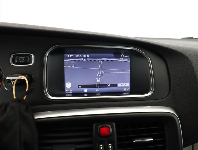 Volvo V40 (2013) 2.0 D3, Navi, Tempomat - fotka 11 z 17