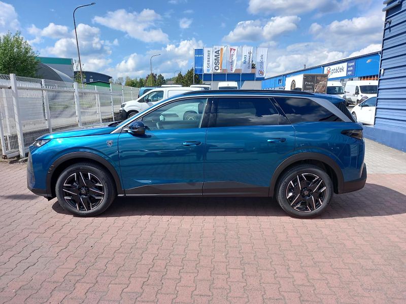 Peugeot 5008 (2026) GT Summer blue 145k e-DCS6 - fotka 2 z 39