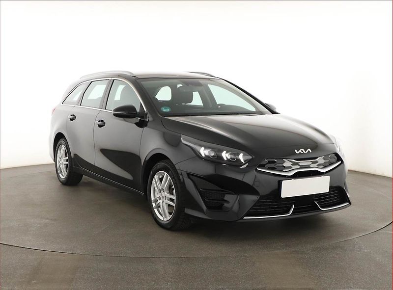 Kia Ceed (2022) 1.6 GDI plug-in - fotografie inzerátu