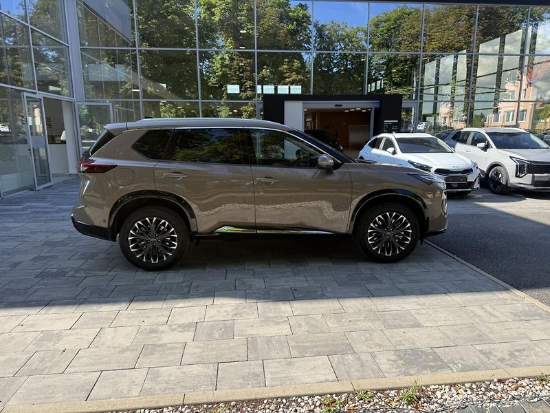 Nissan X-Trail (2026) e-POWER,e-4O, 4WD, TEKNA, BOSE - fotka 4 z 20