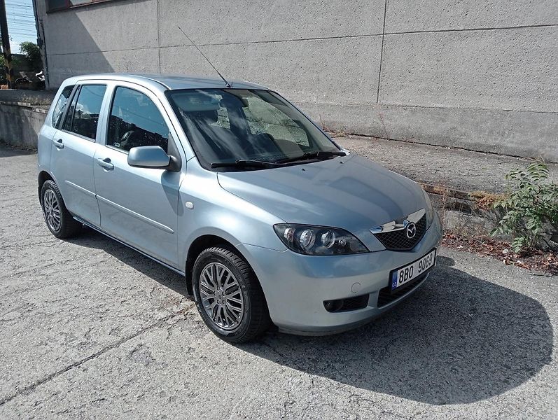 Mazda 2 (2006) 1.4i, AUTOMAT - fotka 5 z 24
