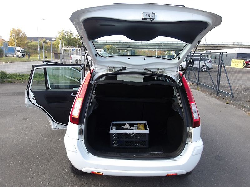 Ford Fusion 1,4i 55kW Naj. 75000km - fotka 11 z 24