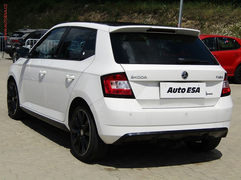 Škoda Fabia (2016) 1.2 TSi, ČR, AC, výhřev sed - fotka 6 z 21