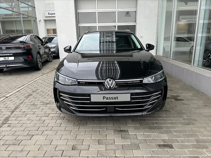 Volkswagen Passat (2024) 2,0 TDI 7DSG  Elegance - fotka 2 z 22