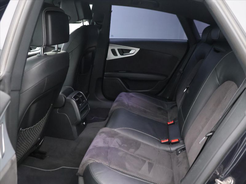 Audi A7 3,0 TDI 200kW Quattro S-Tronic - fotka 16 z 37