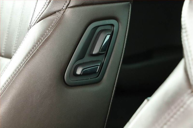 Škoda Superb (2017) Laurin&Klement 2.0 TDI, Kůže - fotka 12 z 20