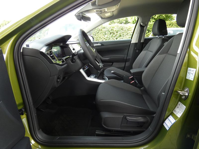 Volkswagen Taigo People 1,0 TSI 85 kW 6G - fotka 19 z 30