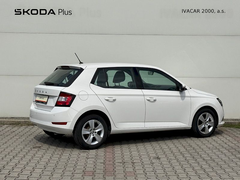 Škoda Fabia (2021) 1.0 TSI 70 kW Ambition - fotka 2 z 21