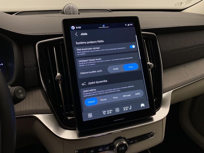 Volvo XC90 T8 AWD RECHARGE BRIGHT PLUS 7m - fotka 52 z 69