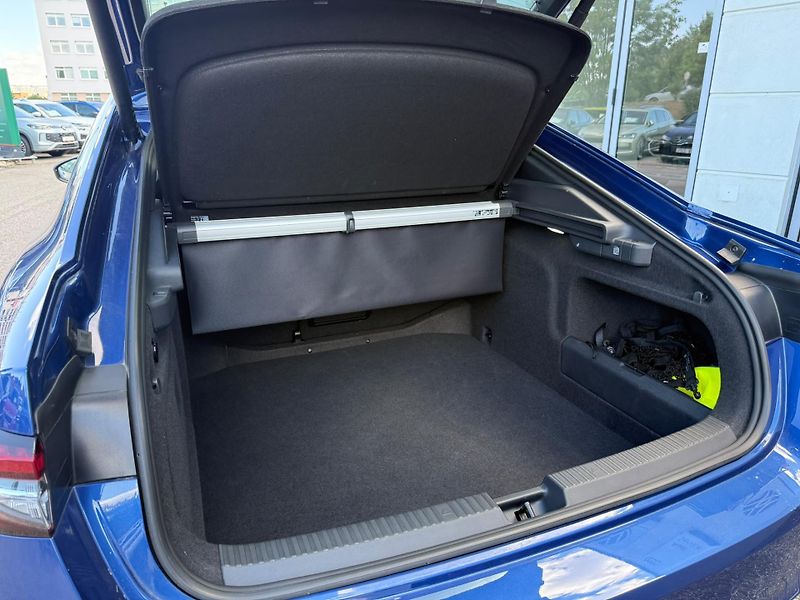 Škoda Superb Sportline 2.0 TSI 150kw DSG - fotka 25 z 27
