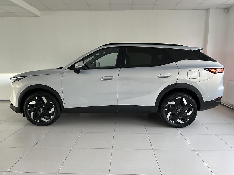 Omoda 7 (2026) 1.6 TGDI PREMIUM - fotka 5 z 25