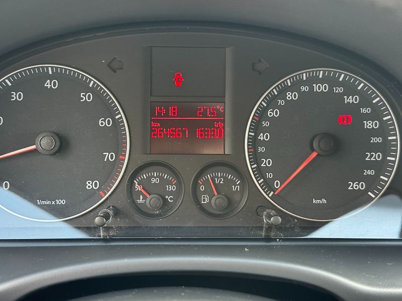 Volkswagen Caddy (2007) Life Family 1.4i 59kW - fotka 23 z 27