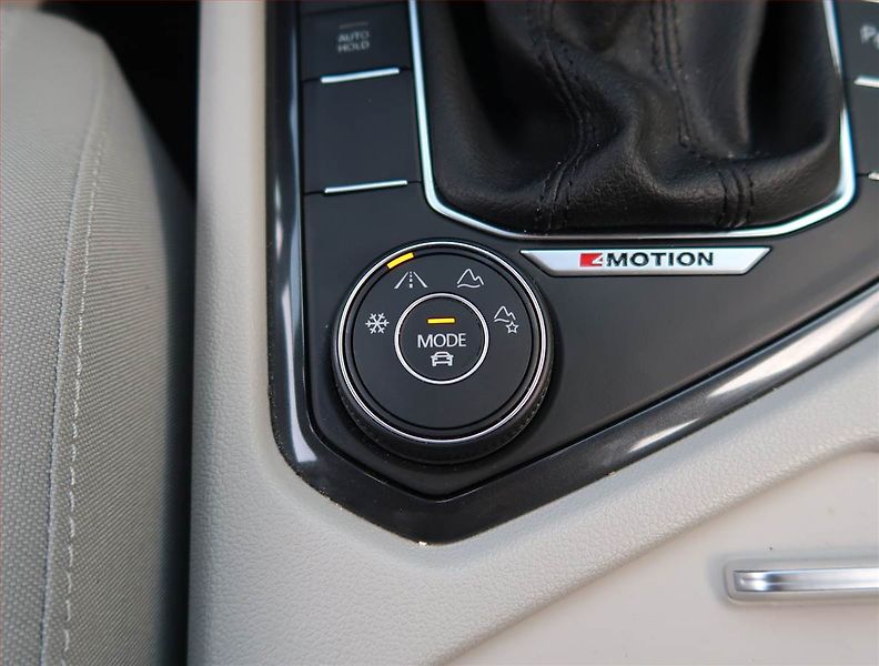 Volkswagen Tiguan (2023) Elegance 2.0 TDI, digi klima - fotka 24 z 32