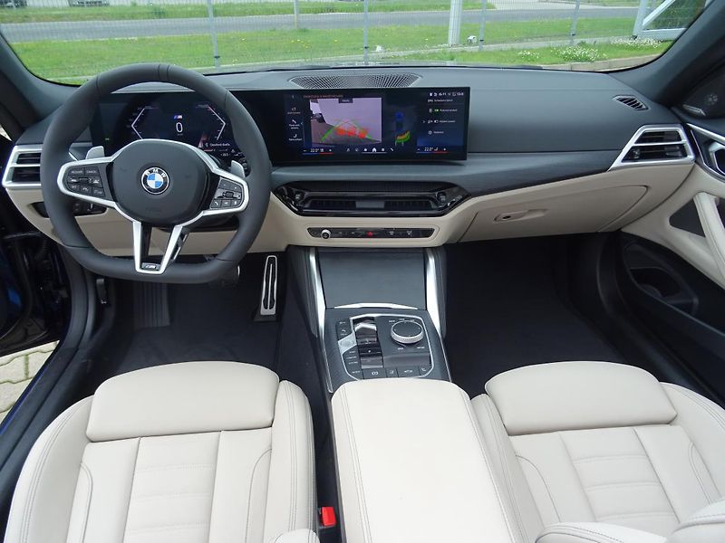 BMW Řada 4 430i xDrive Convertible - fotka 7 z 8