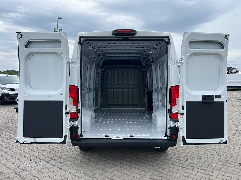 Peugeot Boxer (2026) Furgon 3500 L3H2 BlueHDi 180k - fotka 9 z 15