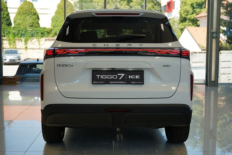 Chery Tiggo 7 UNIQUE 1.6 TGDI AWD - fotka 6 z 54