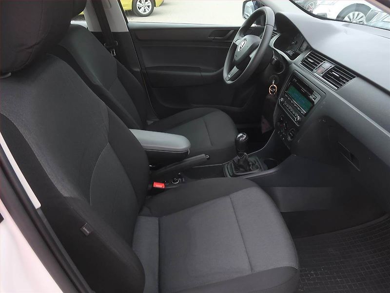 Škoda Rapid (2014) Spaceback 1.2 TSI, Serv.kniha - fotka 9 z 13