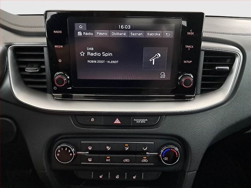 Kia Ceed (2021) 1.5 T-GDI, Automat, Serv.kniha - fotka 12 z 19