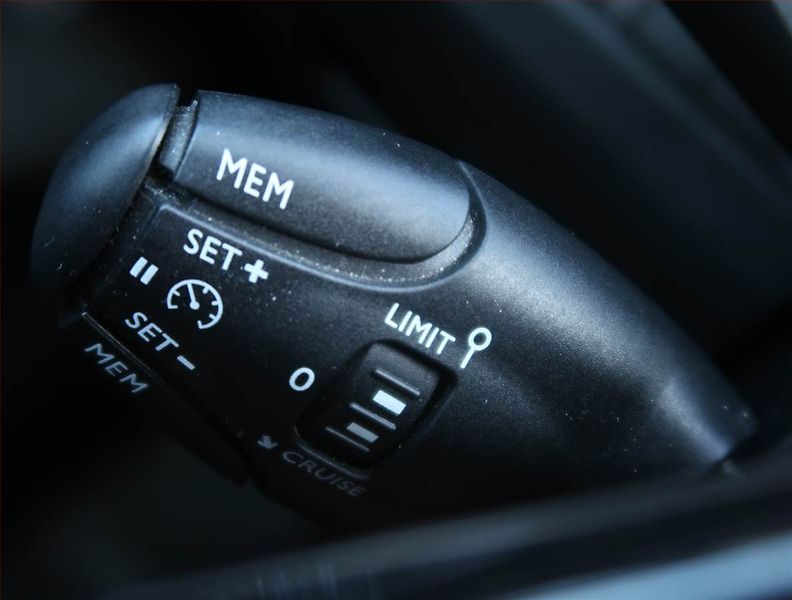 Peugeot 5008 (2020) PureTech 130, 7 míst - fotka 18 z 19