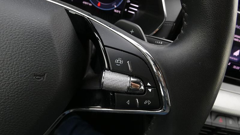 Škoda Octavia Combi 1.5 TSI 110kW DSG Ambiti - fotka 12 z 22