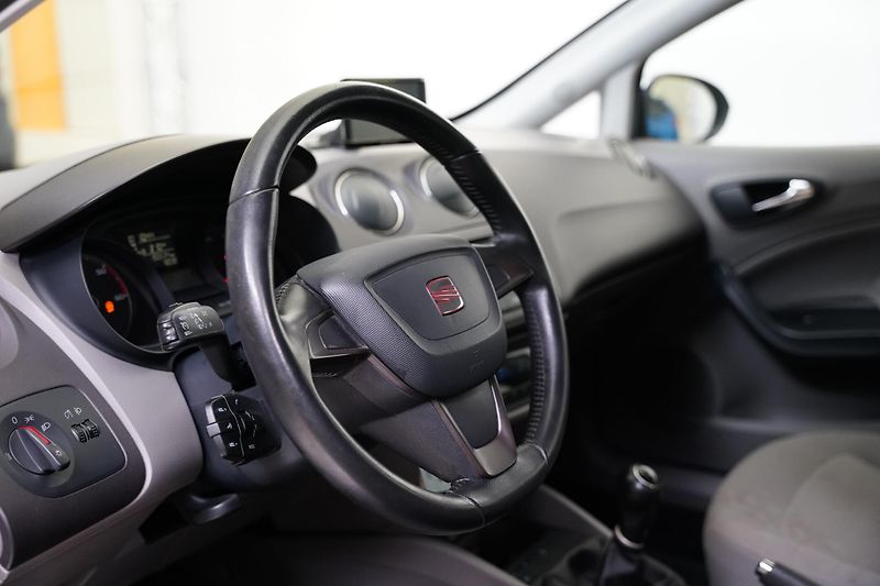 Seat Ibiza - fotka 14 z 25