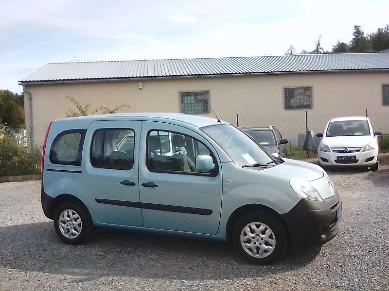 Renault Kangoo (2008) 1.6i 16V, závěs - fotka 8 z 33