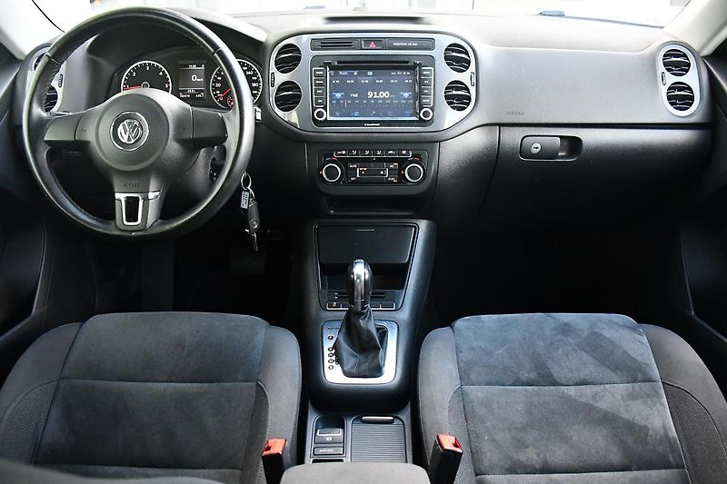 Volkswagen Tiguan 2.0TDi DSG 4MOTION - fotka 21 z 44