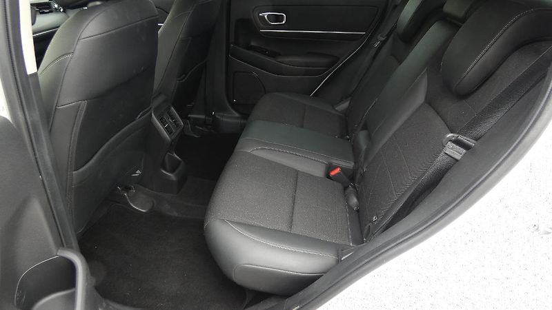 Honda HR-V 1.5 i-MMD Advance e-CVT - fotka 19 z 23