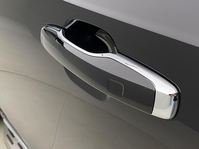 Volvo XC90 T8 AWD PLUG-IN ULTIMATE BRIGHT - fotka 36 z 72