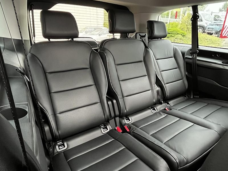 Citroën SpaceTourer (2026) SHINE XL 2.0 BlueHDi 180 S&S E - fotka 30 z 31