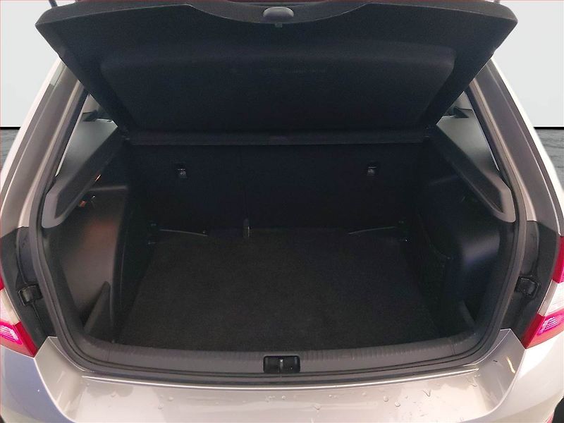 Škoda Rapid (2016) Spaceback 1.2 TSI - fotka 13 z 15