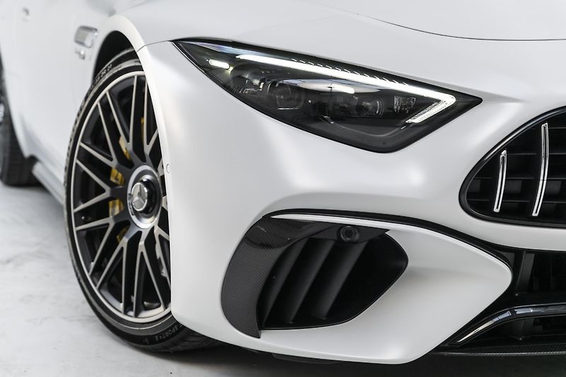 Mercedes-Benz SL 63 AMG*Karbon*Burmester*Masáž - fotka 41 z 41