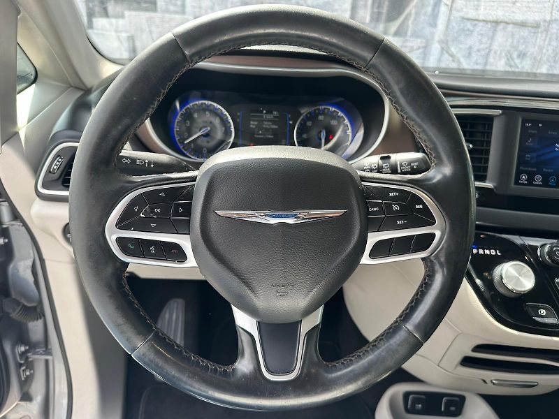 Chrysler Pacifica (2019) 3.6i, 214KW, BLIS - fotka 18 z 26