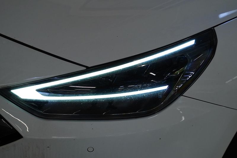 Hyundai i30 - fotka 9 z 24