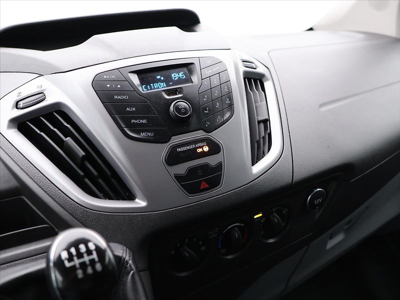 Ford Transit Custom 2,0 TDCi 96kW 6-Míst CZ DPH - fotka 18 z 28