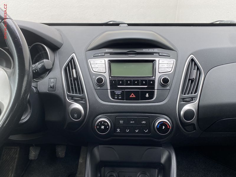 Hyundai ix35 (2013) 1.6 GDi, Klima - fotka 12 z 15